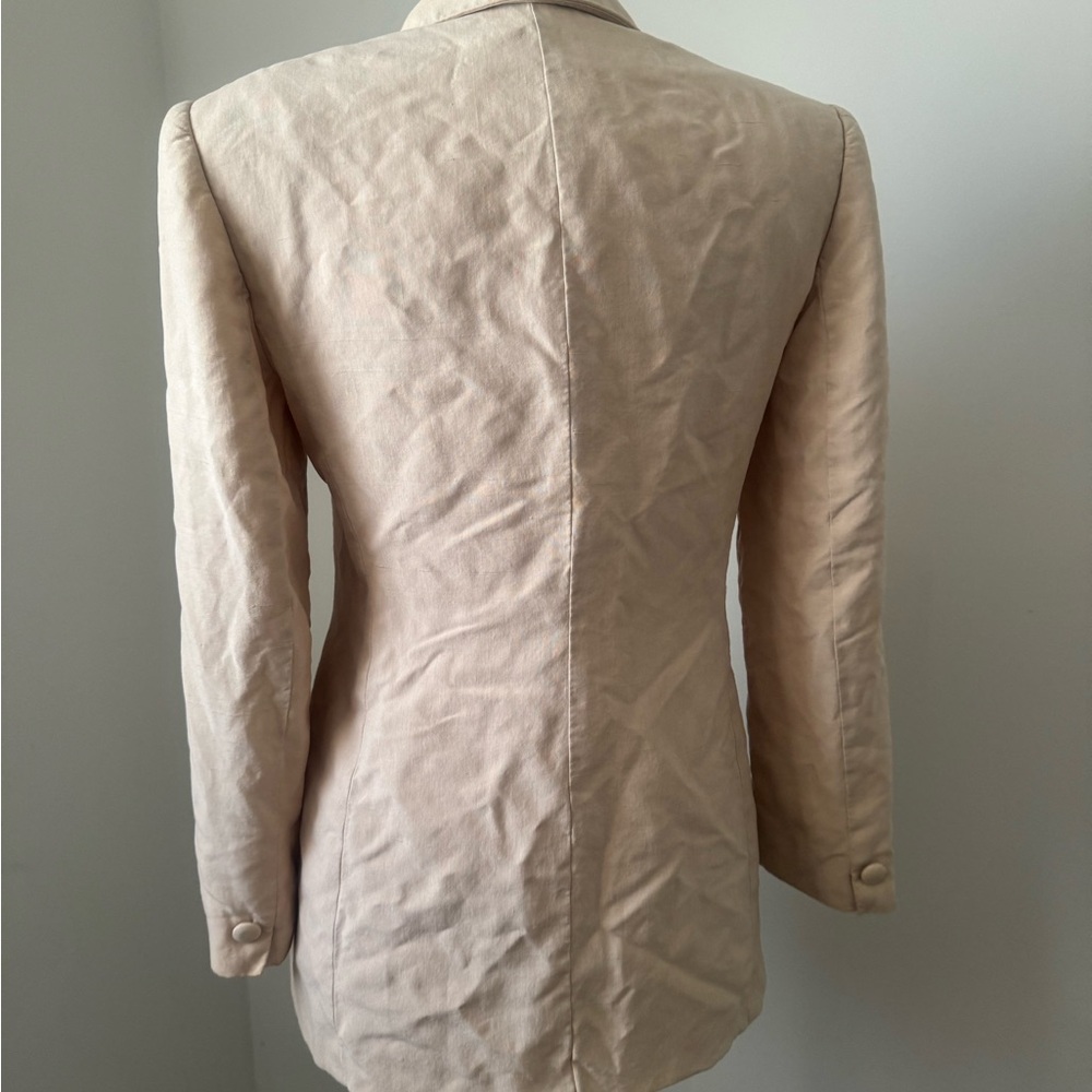 Blazer - Picture 4 of 5